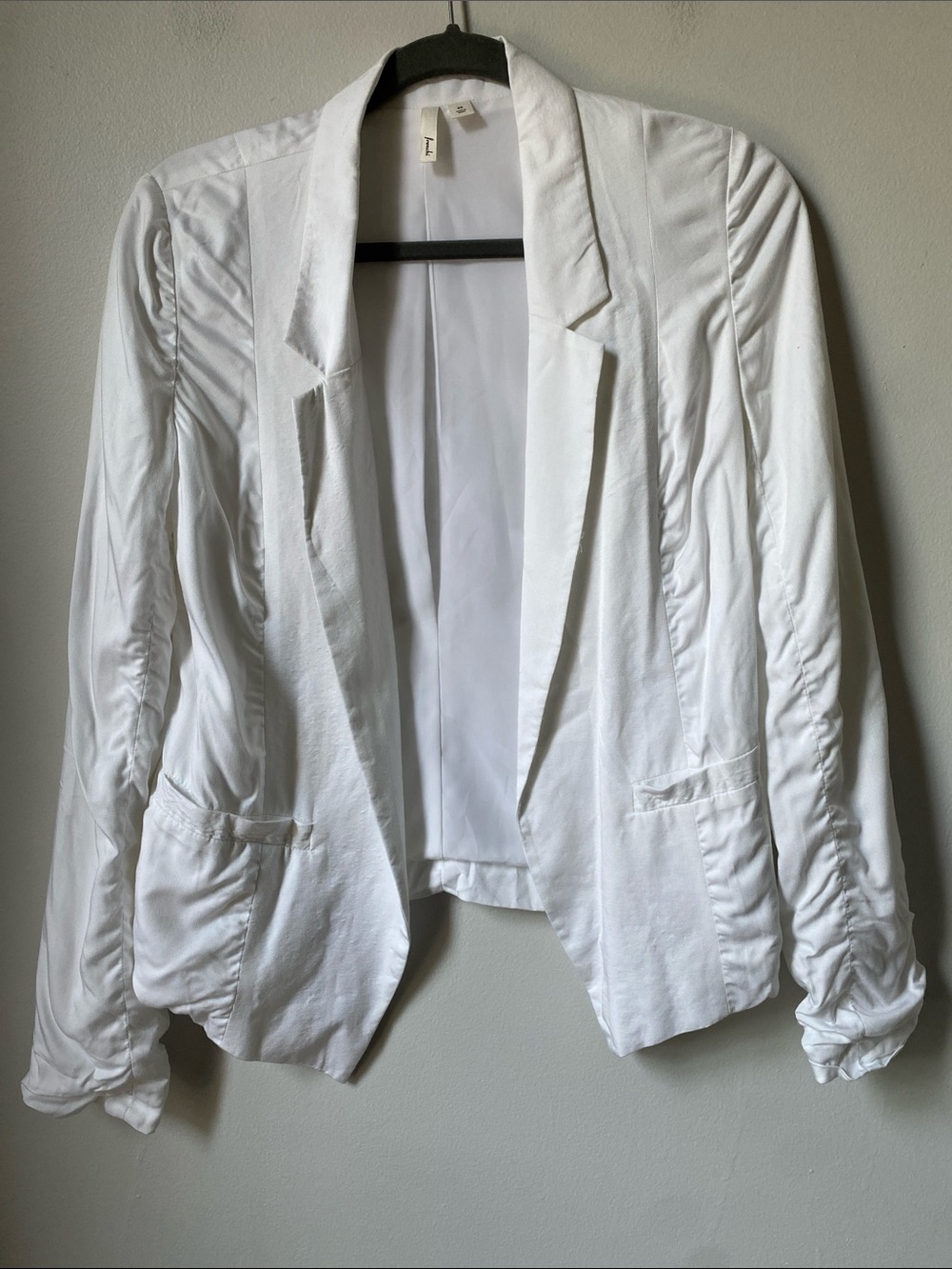 Frenchi NWT White Ruched Sleeve Open-Front Blazer
